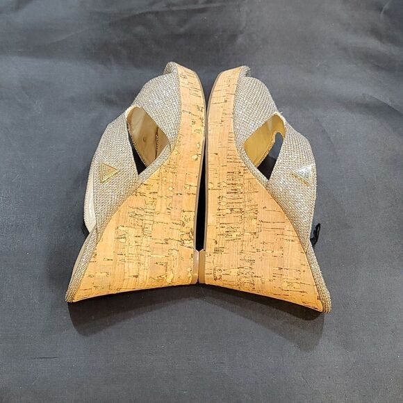 GUESS WGHASSLW-R WEDGE GLITTER OPEN TOE SANDAL - Picture 8 of 16